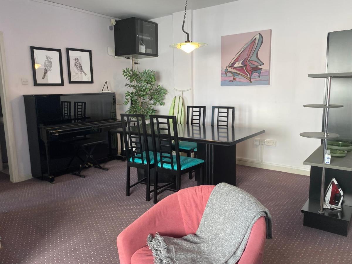 Private Room In A Shared Flat At Best Location Limasol Buitenkant foto